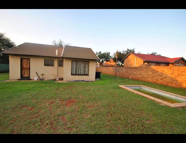 3 BEDROOM HOUSE FOR SALE IN DAWN PARK